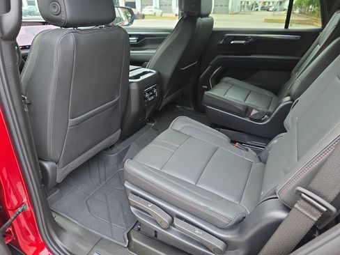 Used 2025 Chevrolet Tahoe RST w/ Comfort Package RWD image 31