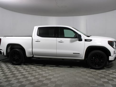 Used 2026 GMC Sierra 1500 Elevation w/ Elevation Select Package AWD/4WD image 41