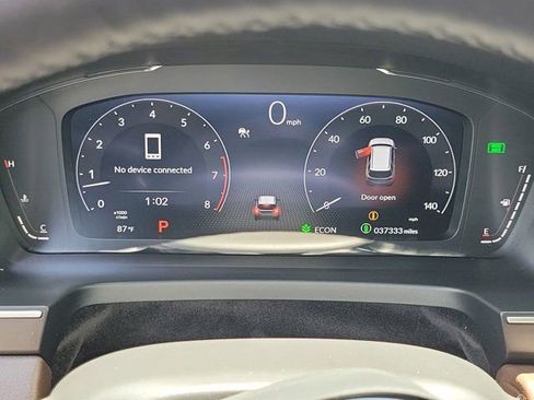 Used 2025 Honda Pilot Elite image 33
