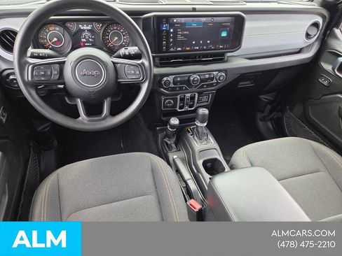 Used 2025 Jeep Wrangler Unlimited Sport AWD/4WD image 11
