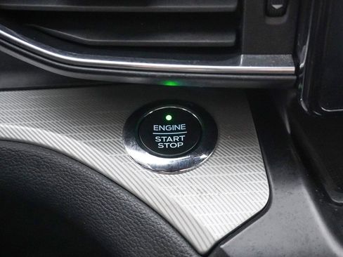 Used 2020 Ford Explorer XLT w/ Equipment Group 202A image 50