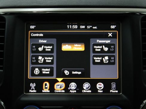 Used 2015 Jeep Grand Cherokee Overland image 27