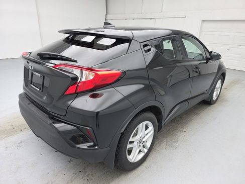 Used 2021 Toyota C-HR LE image 11