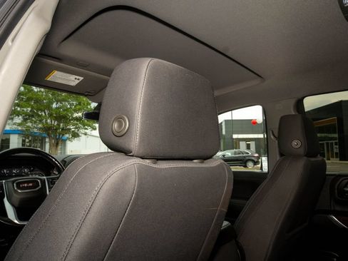 Used 2019 GMC Sierra 1500 Elevation w/ Elevation Value Package AWD/4WD image 13
