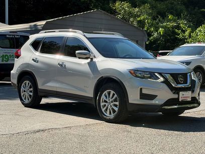 Used 2018 Nissan Rogue SV w/ Premium Package