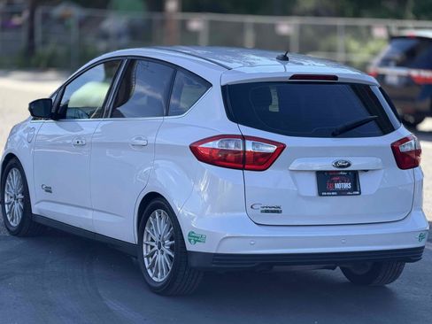 Used 2016 Ford C-MAX Energi SEL w/ Equipment Group 302A FWD image 8