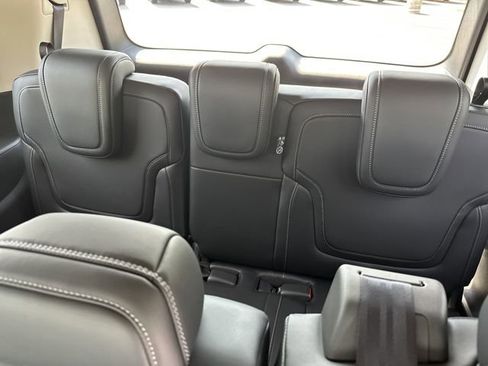 New 2025 Nissan Armada SV image 17