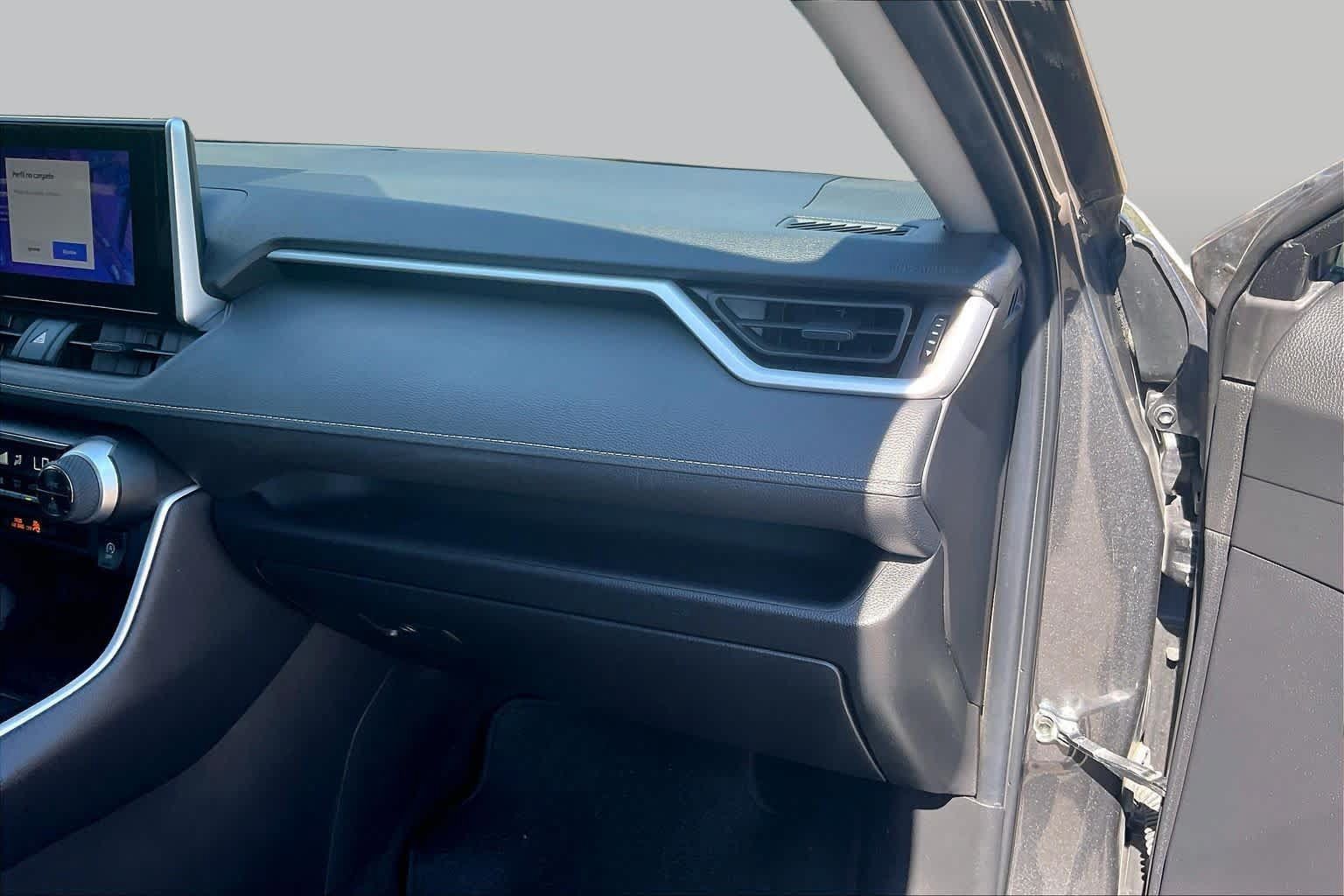 Used 2023 Toyota RAV4 XLE w/ Convenience Package FWD image 18