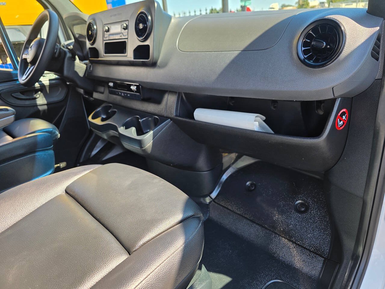 Used 2021 Mercedes-Benz Sprinter 3500 image 18
