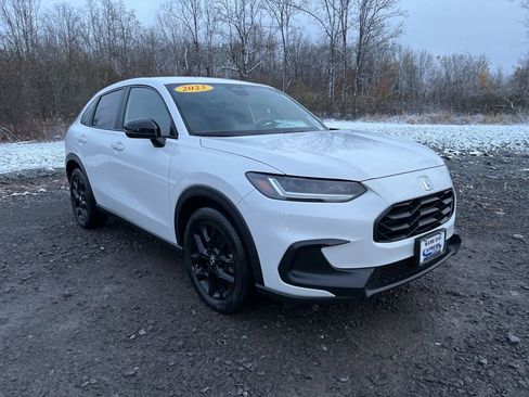 Used 2023 Honda HR-V Sport image 17