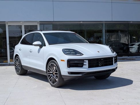New 2026 Porsche Cayenne image 7