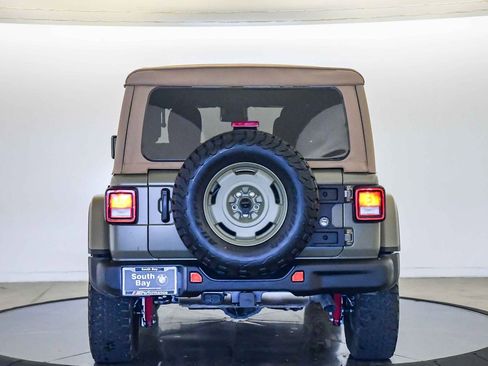 Used 2025 Jeep Wrangler Unlimited Sport S 4xe AWD/4WD image 3