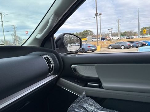 New 2026 Ford Expedition Active image 42