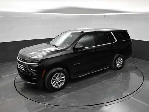 Used 2025 Chevrolet Tahoe LT AWD/4WD image 32