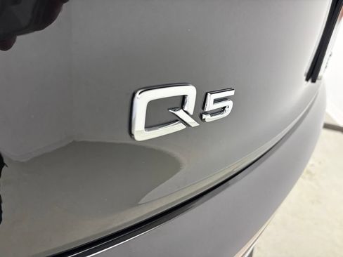 Used 2023 Audi Q5 2.0T Premium w/ Convenience Package AWD/4WD image 13