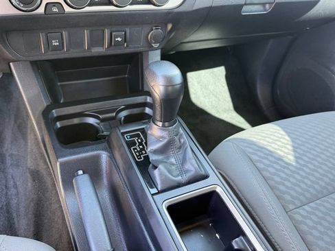 Used 2023 Toyota Tacoma SR AWD/4WD image 18
