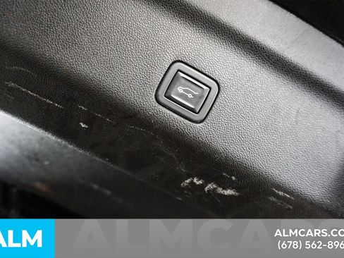 Used 2021 Cadillac Escalade Sport AWD/4WD image 17