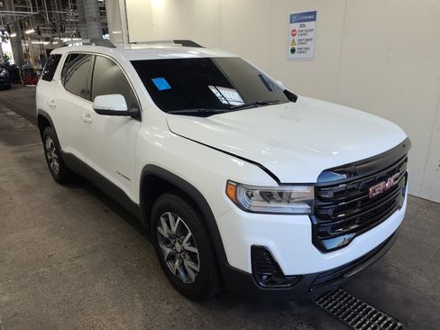 Used 2023 GMC Acadia SLT FWD image 2