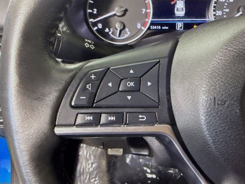 Used 2024 Nissan Sentra SR w/ SR Premium Package FWD image 14