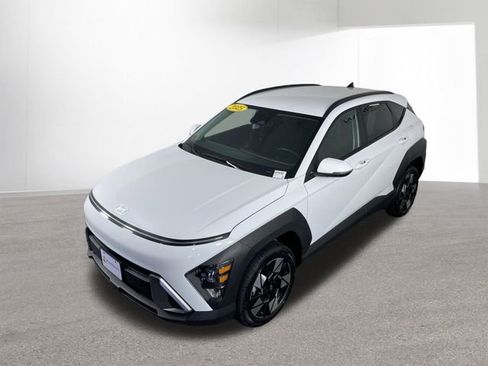 Used 2025 Hyundai Kona SEL image 42