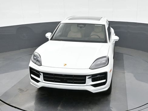 New 2026 Porsche Cayenne AWD/4WD image 33