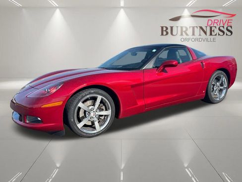 Used 2008 Chevrolet Corvette Coupe w/ Preferred Equipment Group RWD image 4