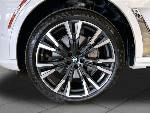Used 2023 BMW X7 xDrive40i w/ Executive Package AWD/4WD image 10