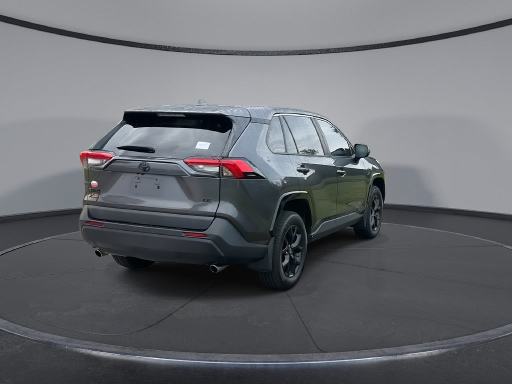 Certified 2024 Toyota RAV4 LE FWD image 8