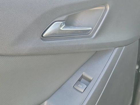 New 2026 Chevrolet Equinox LT w/ Safety and Technology Package FWD image 10