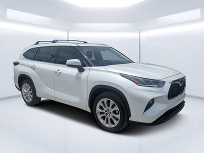 Used 2022 Toyota Highlander Limited