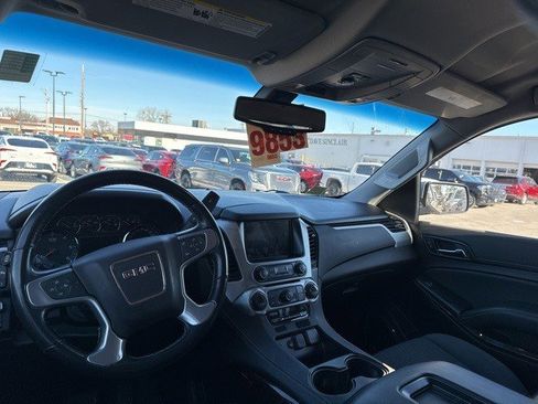 Used 2019 GMC Yukon SLE w/ SLE Value Package image 11
