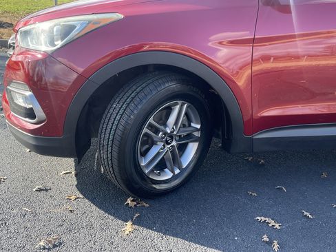 Used 2017 Hyundai Santa Fe Sport w/ 2.4L Tech Package 04 image 32