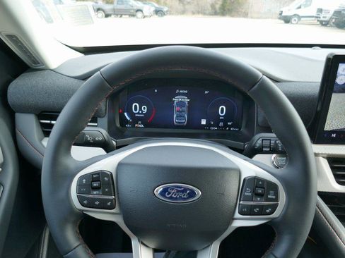 New 2026 Ford Explorer Active AWD/4WD image 24