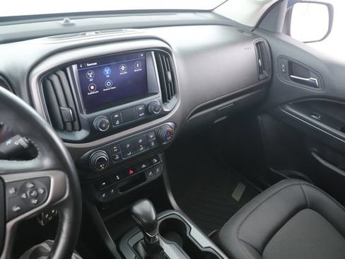 Used 2022 GMC Canyon AT4 AWD/4WD image 28