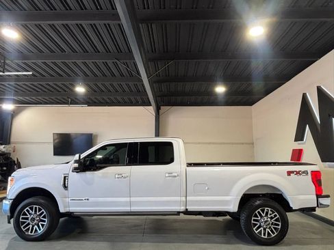 Used 2019 Ford F350 Lariat AWD/4WD image 8