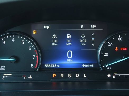 Used 2023 Ford Explorer XLT w/ Equipment Group 202A image 12