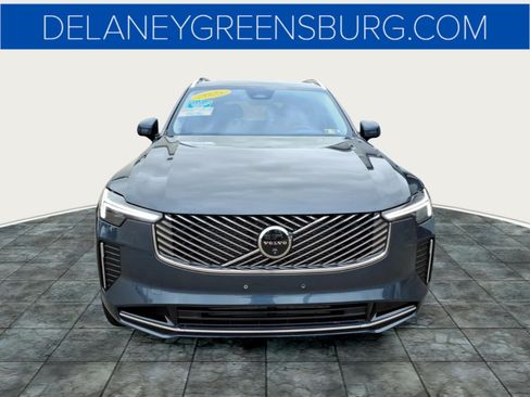 Used 2025 Volvo XC90 T8 Ultra w/ Protection Package Premier AWD/4WD image 8