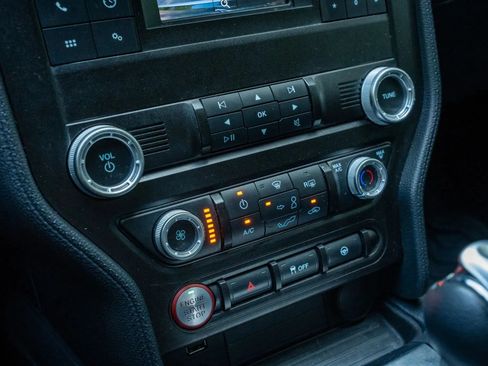Used 2022 Ford Mustang Coupe RWD image 19