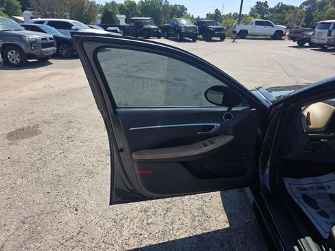 Used 2020 Hyundai Sonata Limited w/ Cargo Package image 6