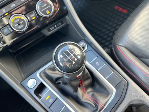 Used 2021 Volkswagen Jetta GLI Autobahn w/ GLI Autobahn Black Package image 25