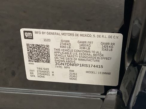 Used 2024 Chevrolet Equinox EV RS image 31