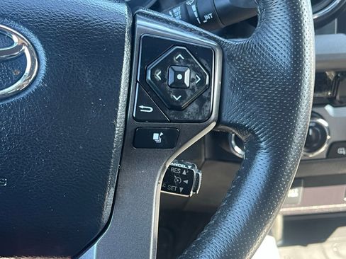 Used 2016 Toyota Tacoma TRD Off-Road image 26