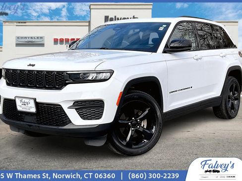 Certified 2023 Jeep Grand Cherokee Altitude image 1