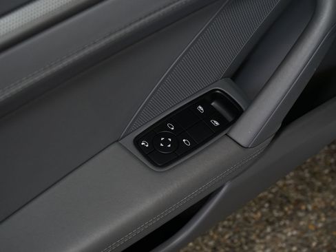 Used 2022 Porsche 911 Carrera S image 26