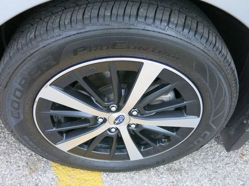 Used 2022 Subaru Impreza 2.0i Premium AWD/4WD image 35