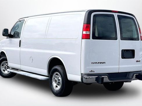 Used 2024 GMC Savana 2500 w/ Driver Convenience Package image 5