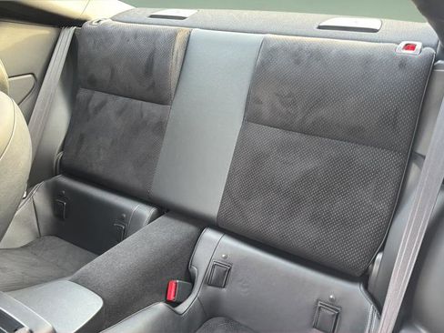 Used 2024 Toyota GR86 Premium image 13