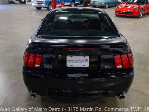 Used 2004 Ford Mustang Mach 1 RWD image 5