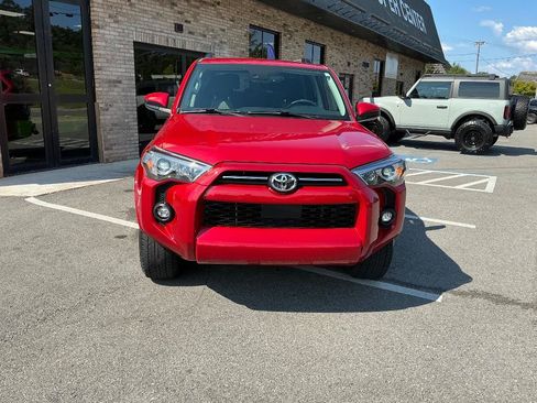 Used 2021 Toyota 4Runner SR5 RWD image 9