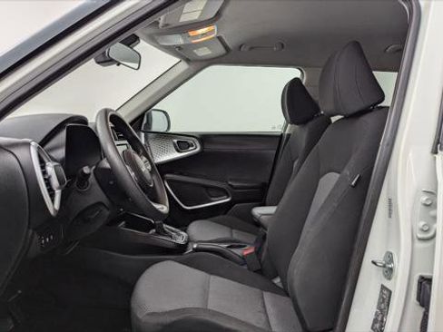 Used 2023 Kia Soul LX w/ Option Group 015 image 16